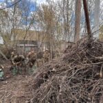 17 самосвалов мусора вывезли из с. Тепличного Кызылжарского района СКО