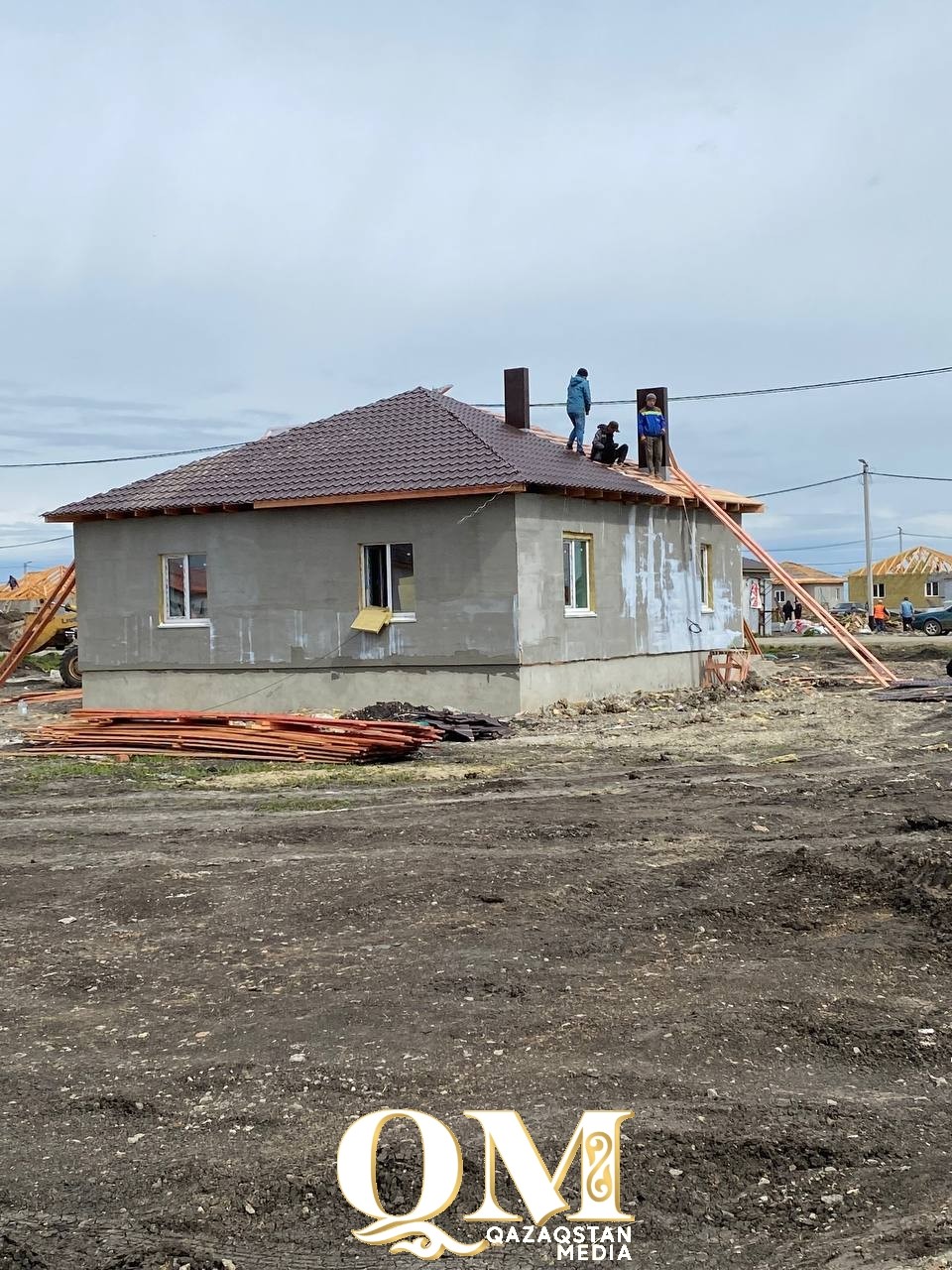 Петропавлда су тасқынынан зардап шеккендер салынып жатқан үйлердің сапасын көрді