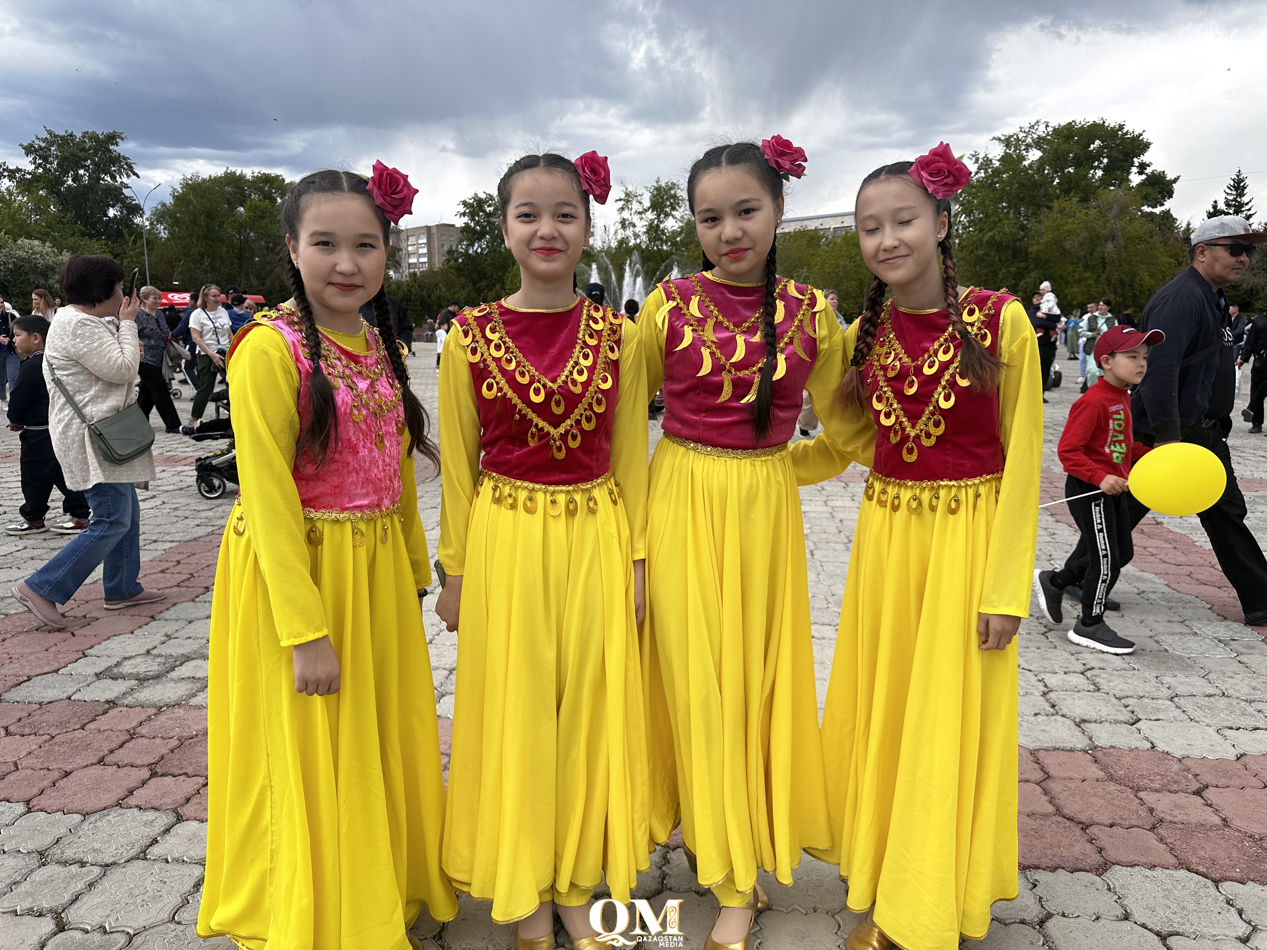 Фестиваль Kitap fest, концерт и показ мод: как отметили День защиты детей в Петропавловске