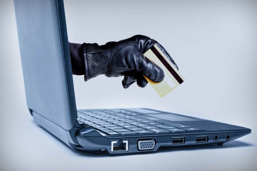 18 акмолинцев стали жертвами интернет-мошенников за неделю