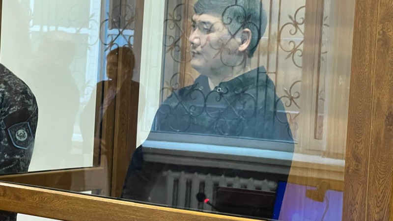 «Взятка табаком и деньгами»: экс-глава филиала кредитной корпорации получил срок в Петропавловске