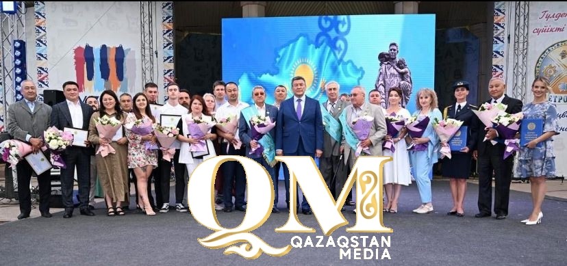 «Главное богатство Петропавловска – люди». Аким СКО присвоил звания Почетных граждан