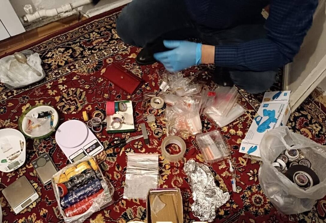 Рецидивистку-наркоманку приговорили к 13 годам за сбыт "синтетики" в Петропавловске