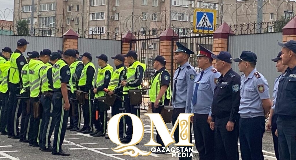 журналисты Qazaqstan Media заступили на дежурство вместе с автопатрулем первого отдела полиции Петропавловска.