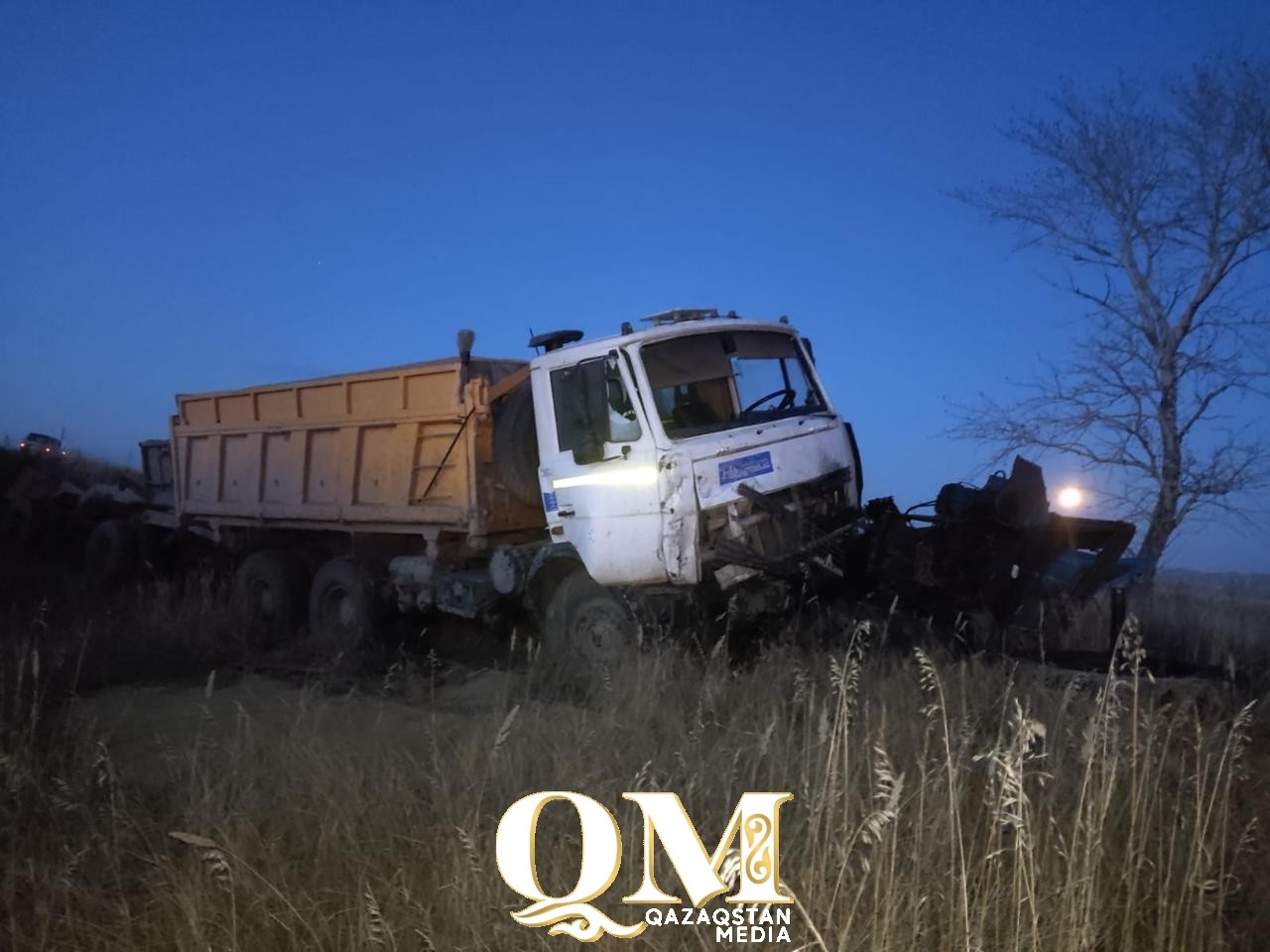 СҚО-да трактор жүргізушісі жол апатынан көз жұмды