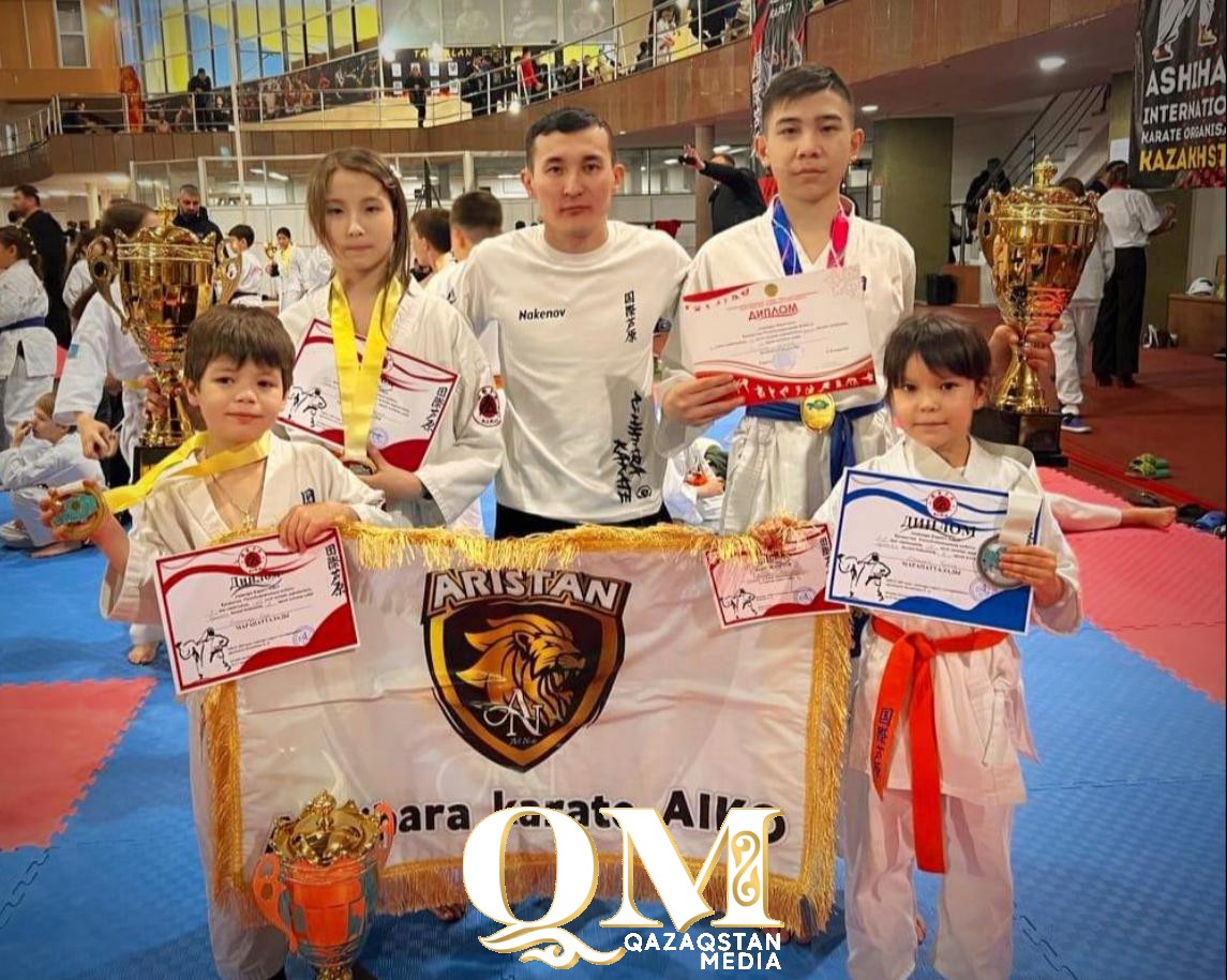 Юные спортсмены из Петропавловска привезли награды с турнира по ашихара-каратэ