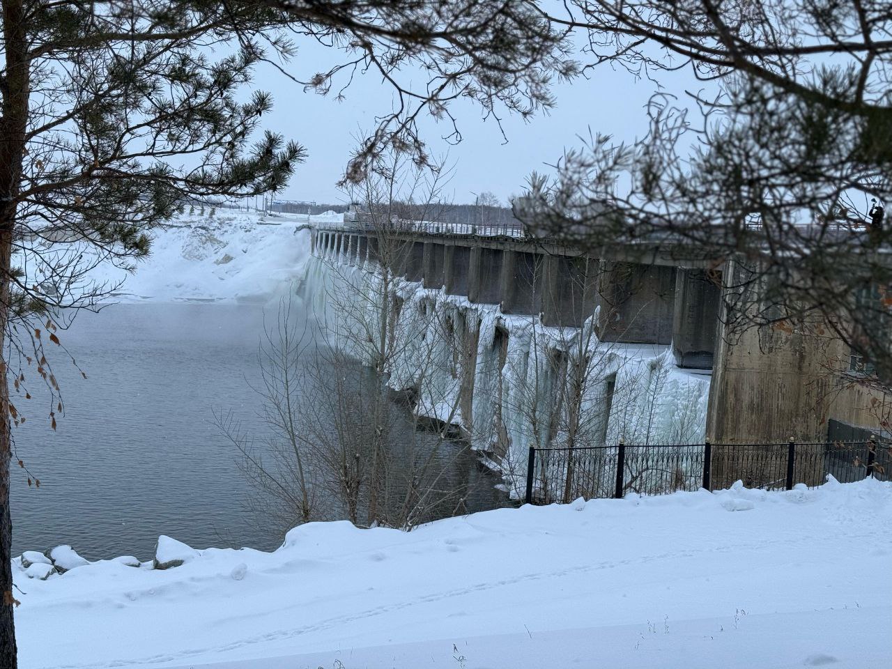 Сергеевское водохранилище переполнено. Чего ждать весной?