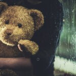 Ребенка придавило плитой в Уалихановском районе СКО