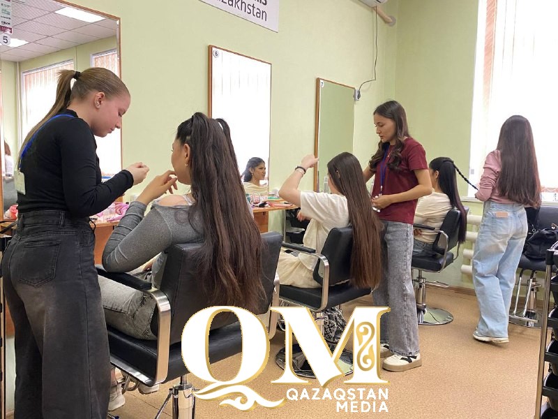 Петропавлдық  оқушылар шаш сәндеу және макияж жасау бойынша бақ сынасты
