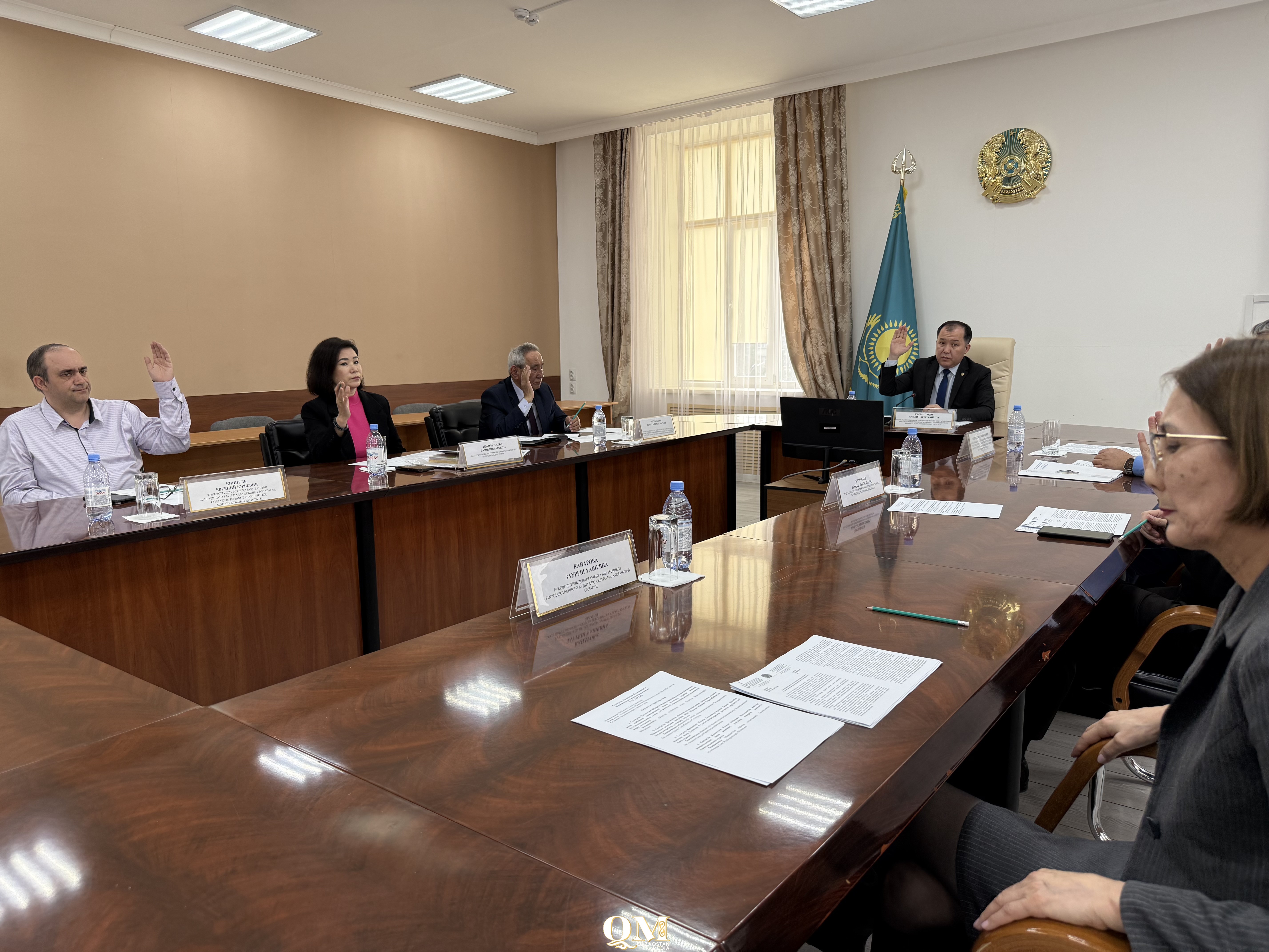 СҚО-да ауыл әкімі орнатылмаған мұз қалашығын қабылдап алған