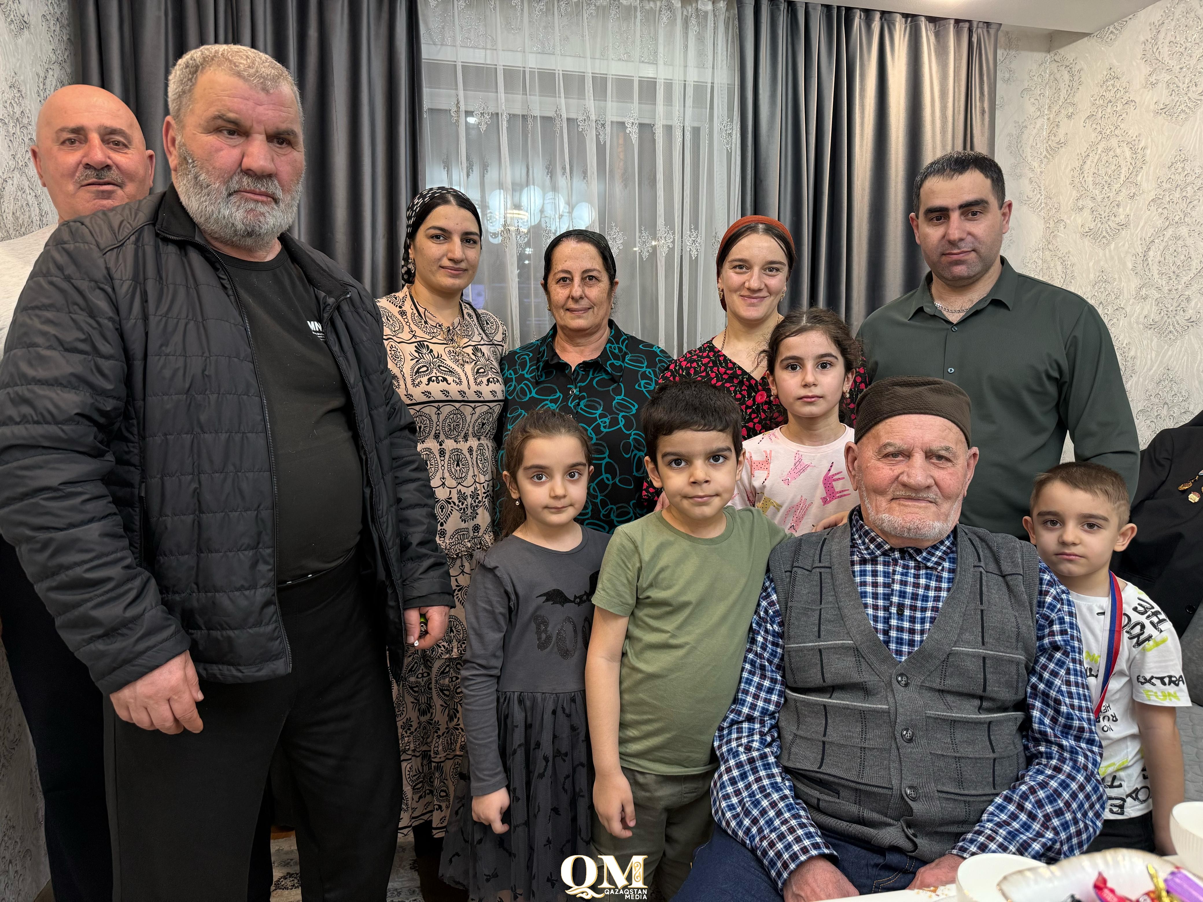Пережил депортацию, ферганскую резню и обрел счастье в Казахстане. Семья турок-месхетинцев о новой родине и жизни в СКО