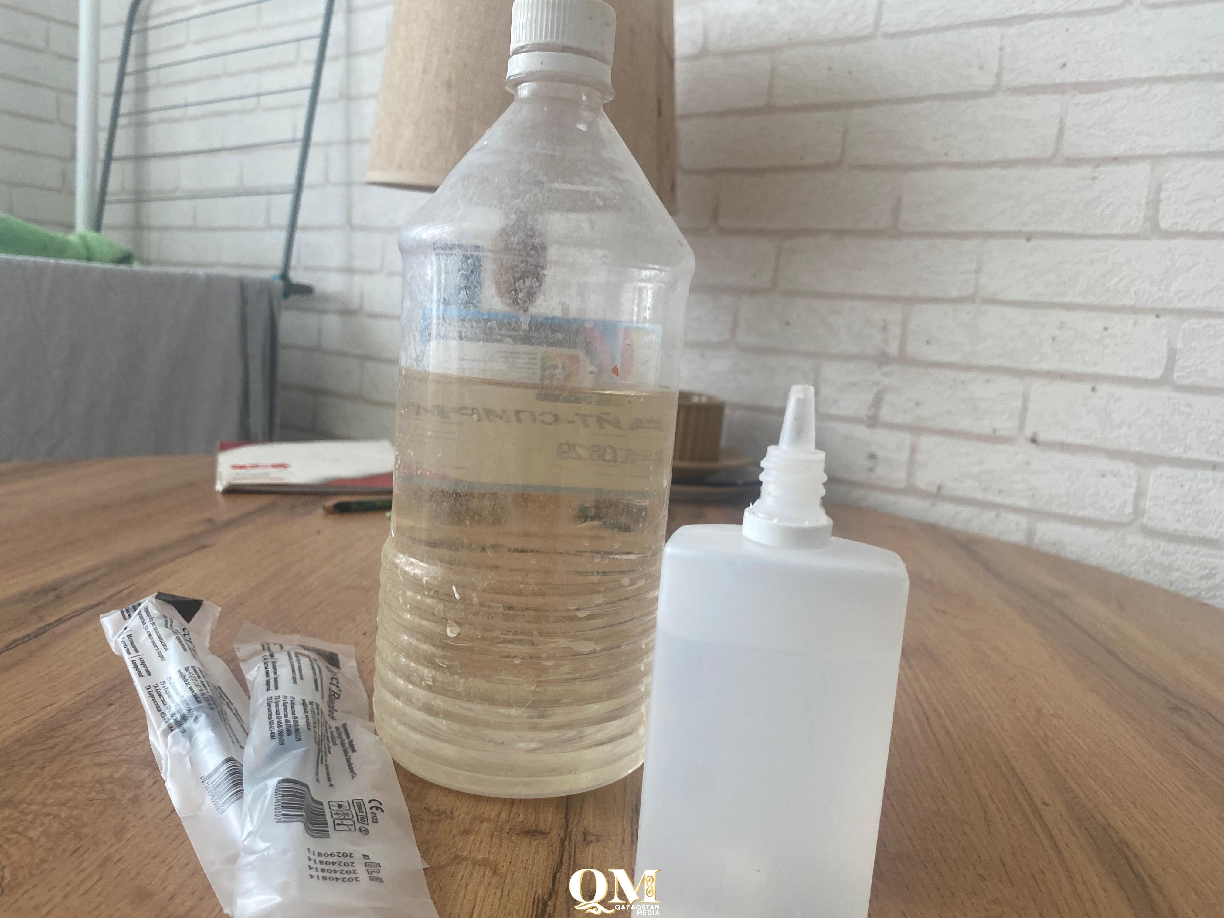 Двое мужчин из Петропавловска отравились жидкостью для промывания двигателя