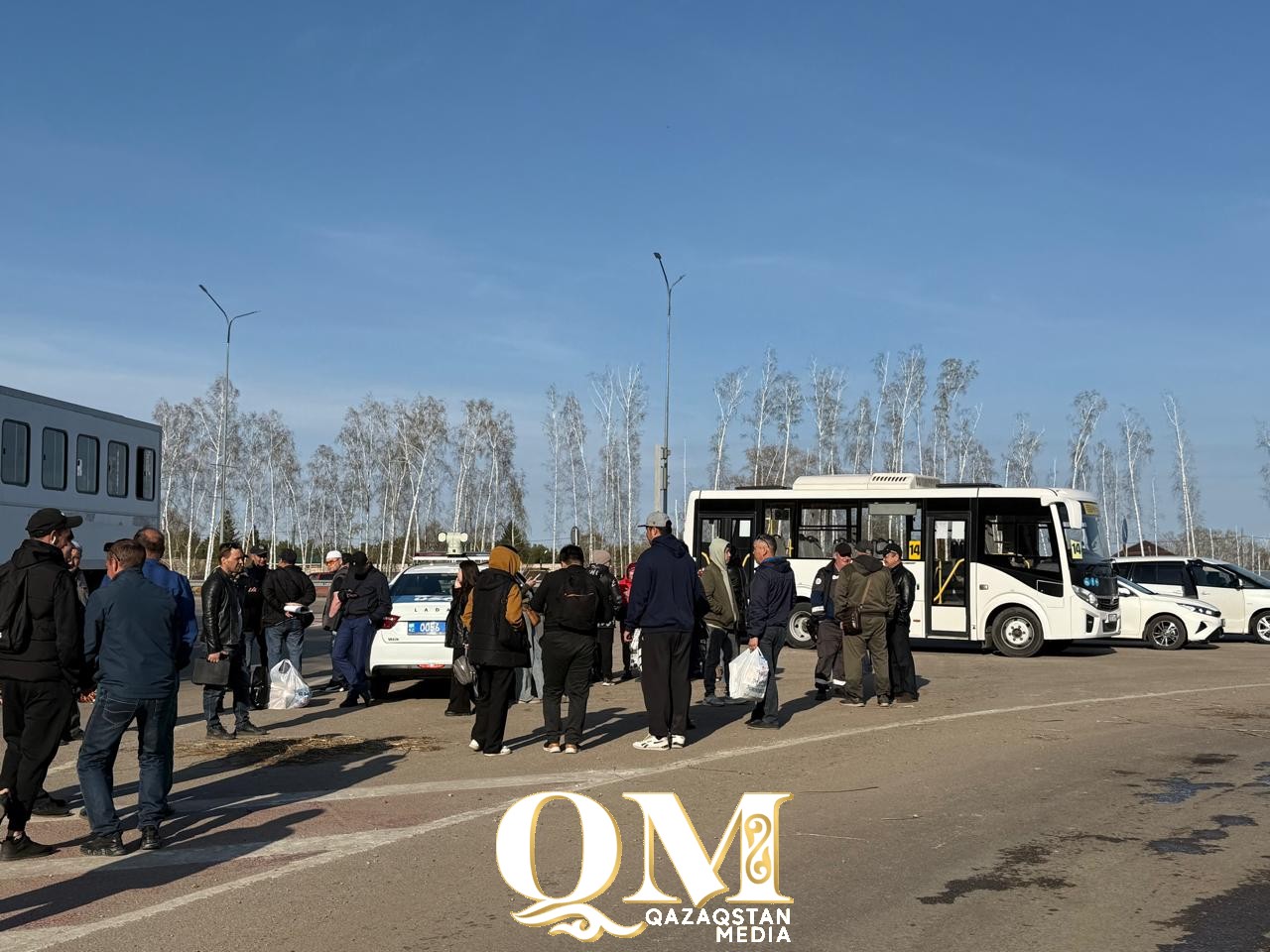 Уровень воды растет - жители села Прибрежного отрезаны от дороги в СКО