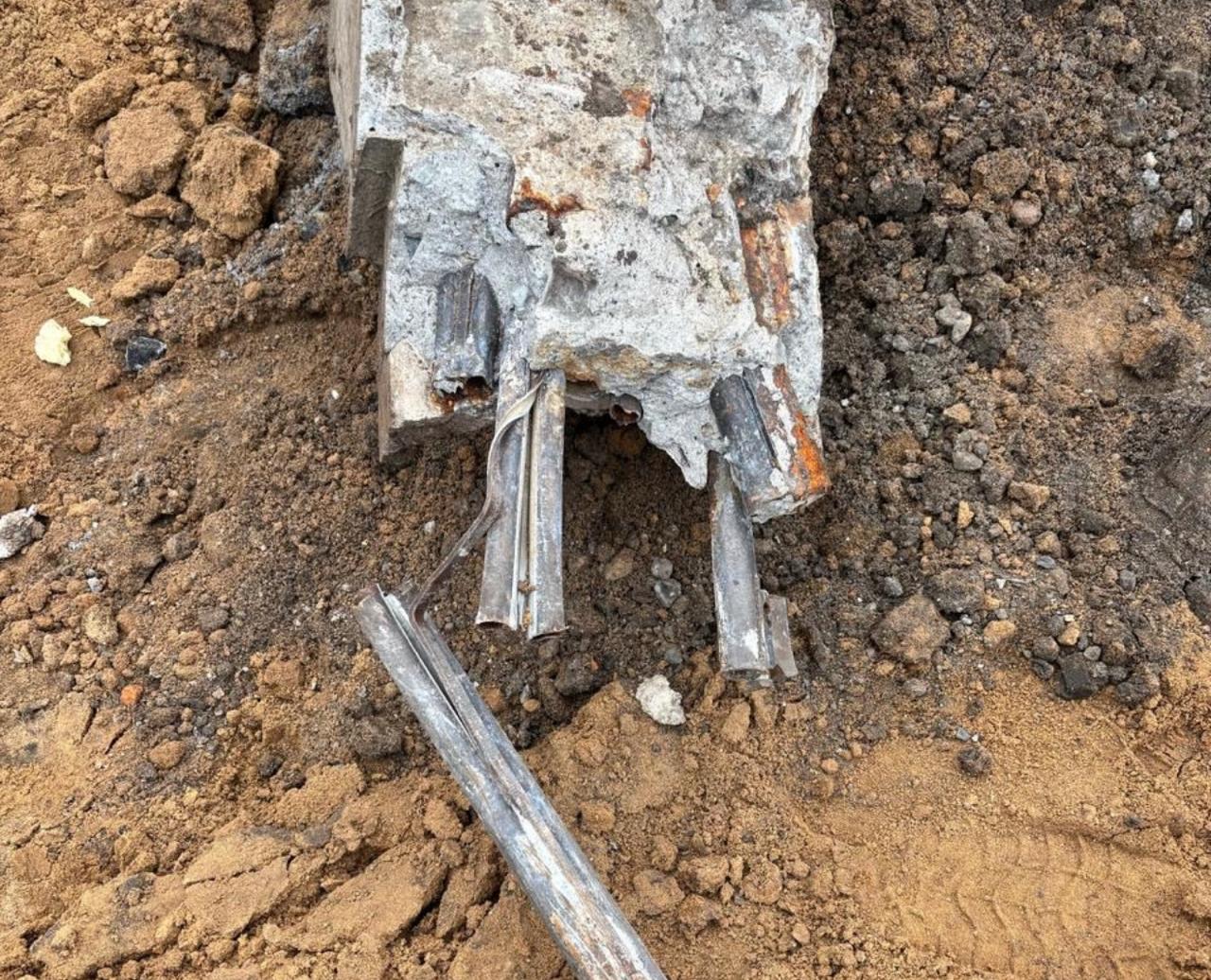46 стволов оружия нашли на месте разобранного дома рядом с колонией в Петропавловске