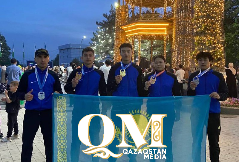 Спортсмены из Уалихановского района завоевали золото и серебро на соревнованиях по гиревому спорту в Узбекистане