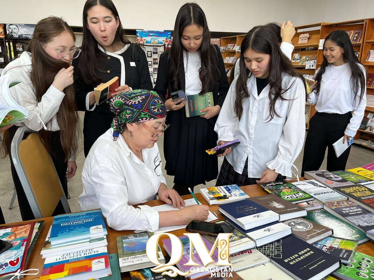 Уәлиханов ауданында Ұлттық кітап күнінде танымды әдеби жиын өтті