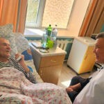 «Мечтает встретить День Победы дома»: за жизнь ветерана Василия Макиенко борются врачи и родные