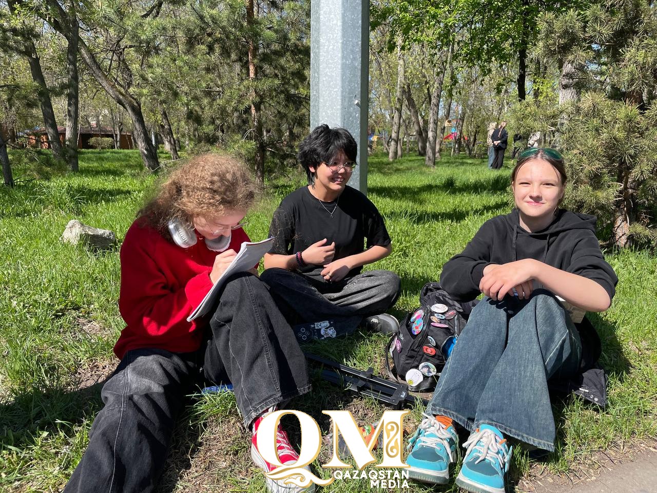 красоту родного края изобразили юные художники