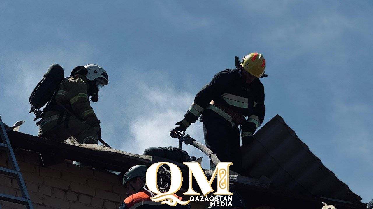 Петропавлда гараж өртеніп, өрт сөндіруші зардап шекті