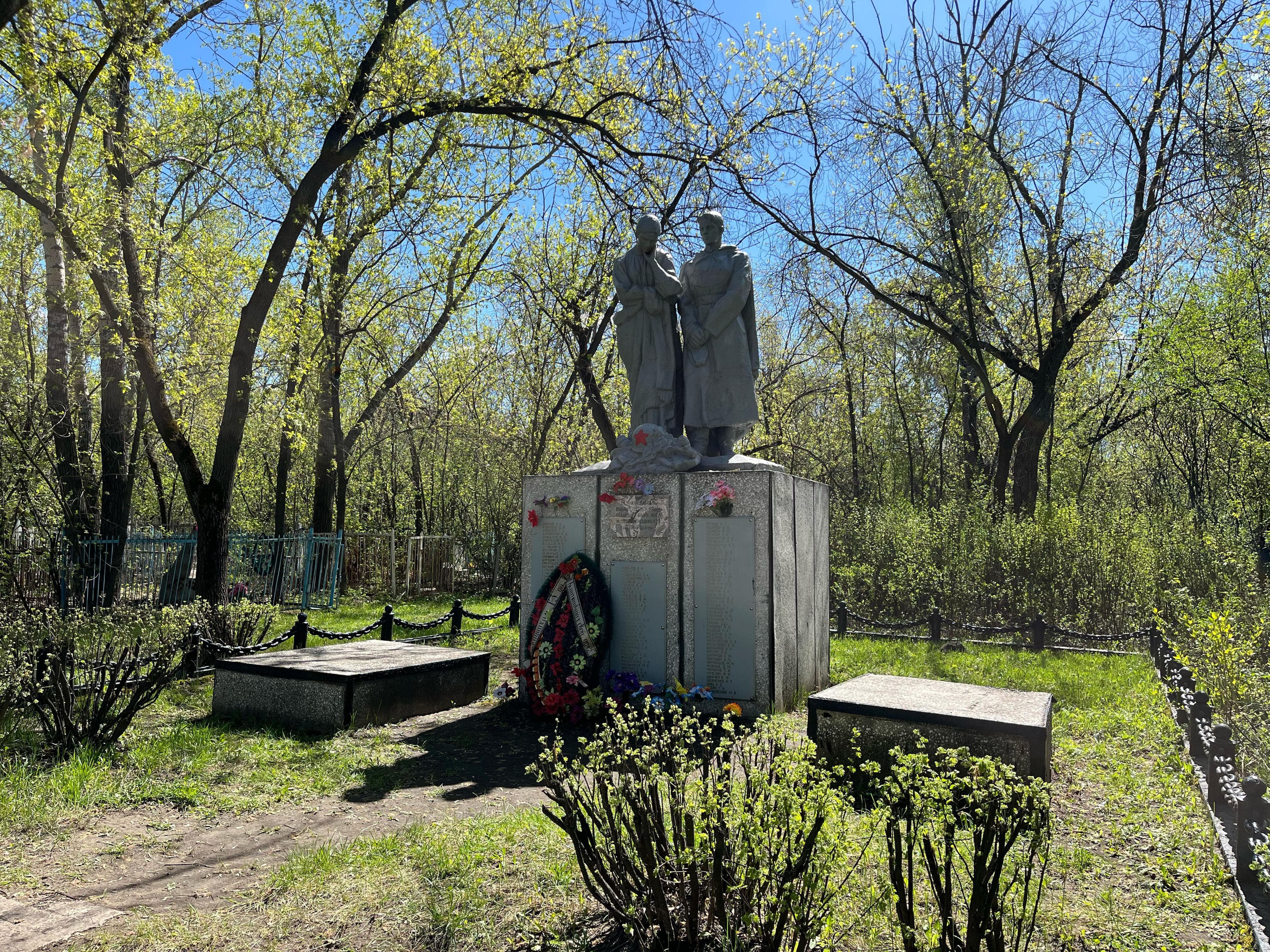 Петропавлда әскери мемориал тазартылды