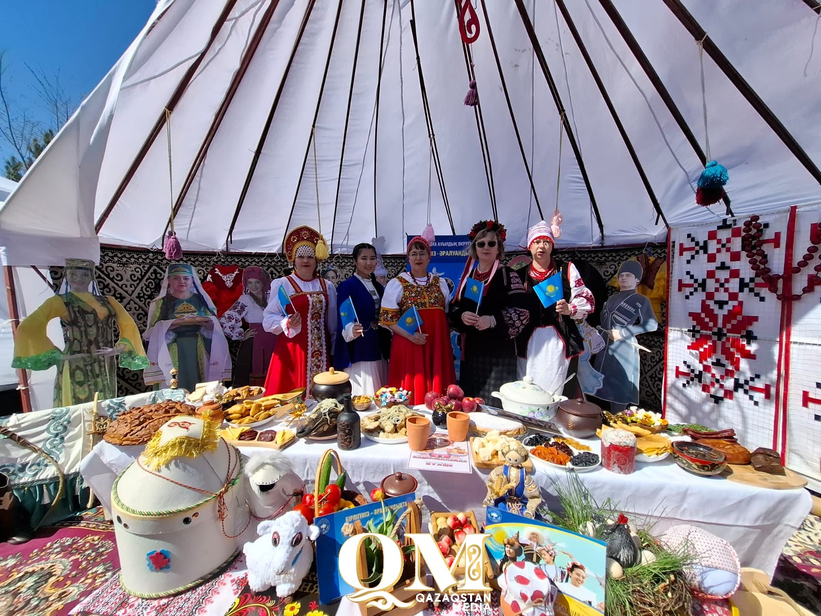 С размахом отметили День единства народа Казахстана в районе М. Жумабаева