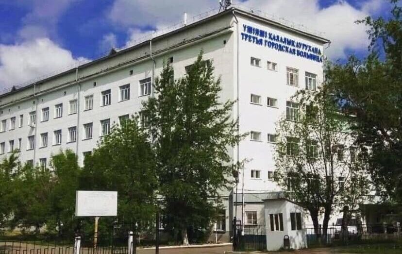 Придавил автобус – множественные травмы получил водитель из Петропавловска