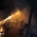 Загоревшийся домик на турбазе в Петропавловске тушили 38 пожарных