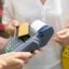 Продавец хочет наличку и ставит разные ценники - что говорит закон?