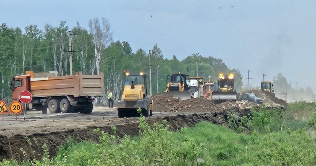 Ремонт разбитой дороги к пункту «Жаңажол» ведут в СКО