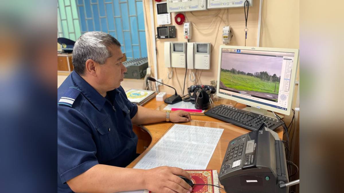 СҚО-да полиция қызметкері суицид жасамақ болған зейнеткерді құтқарды