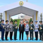 Петропавлдағы ҰҰ академиясының курсанттары президент қолынан офицерлік шен алды