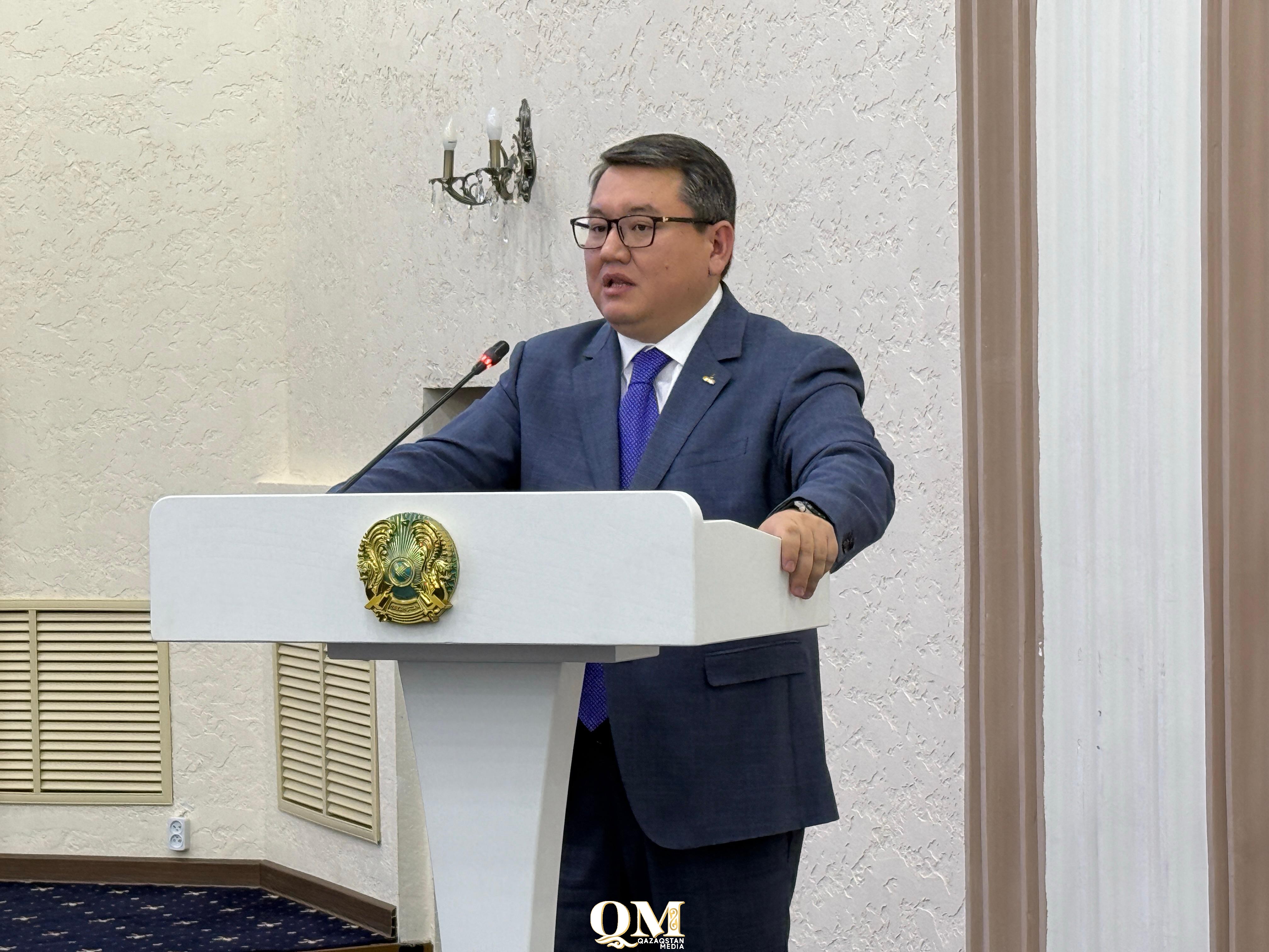 «Кризис это не только трудности, но и новые возможности», - советник президента Отарбаев