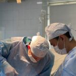 Жүрегі тоқтап, қайта соққан. Петропавлда 4-ші қабаттан құлаған  әйелге кезекті операция жасалды