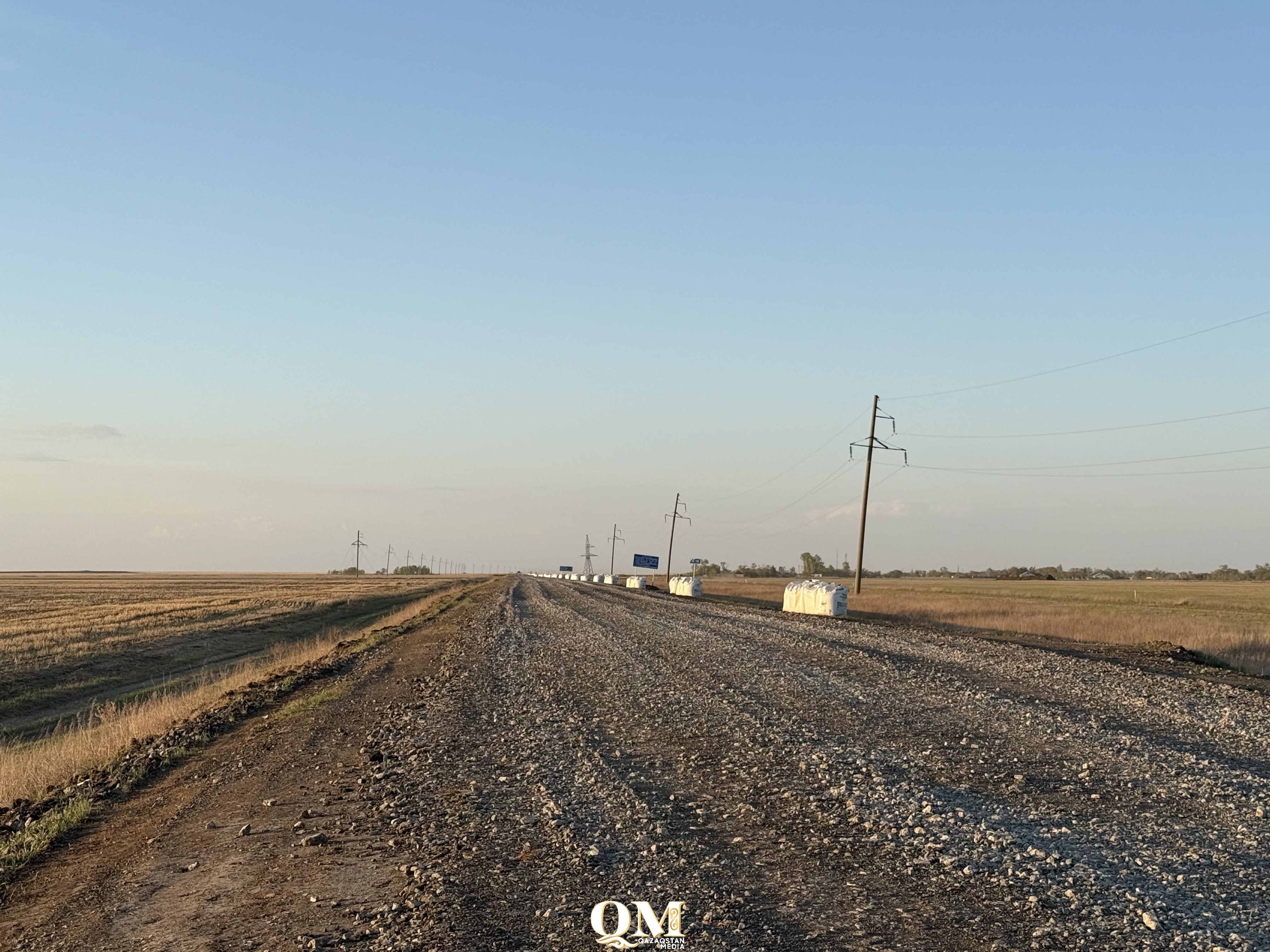 Республиканскую трассу из-за грязи на два дня закрыли в СКО