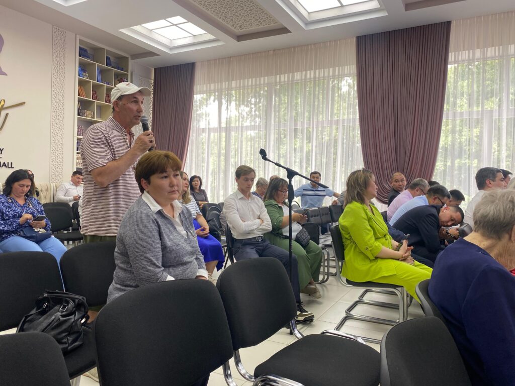 Дворы на миллионы — лужи по колено. Что не так с благоустройством в Петропавловске?