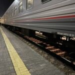 Переход в наушниках и под вагонами: почему казахстанцы гибнут под поездами