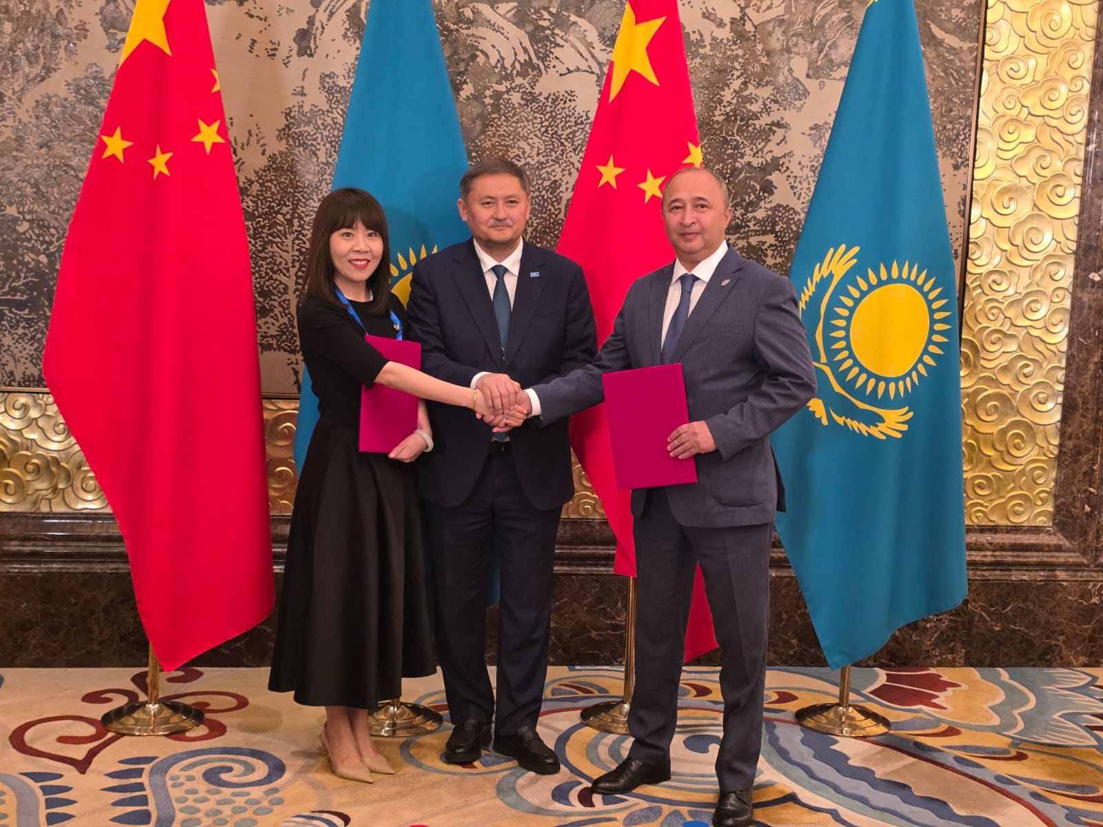 Научный аграрный центр в Kozybayev University создают Казахстан и Китай