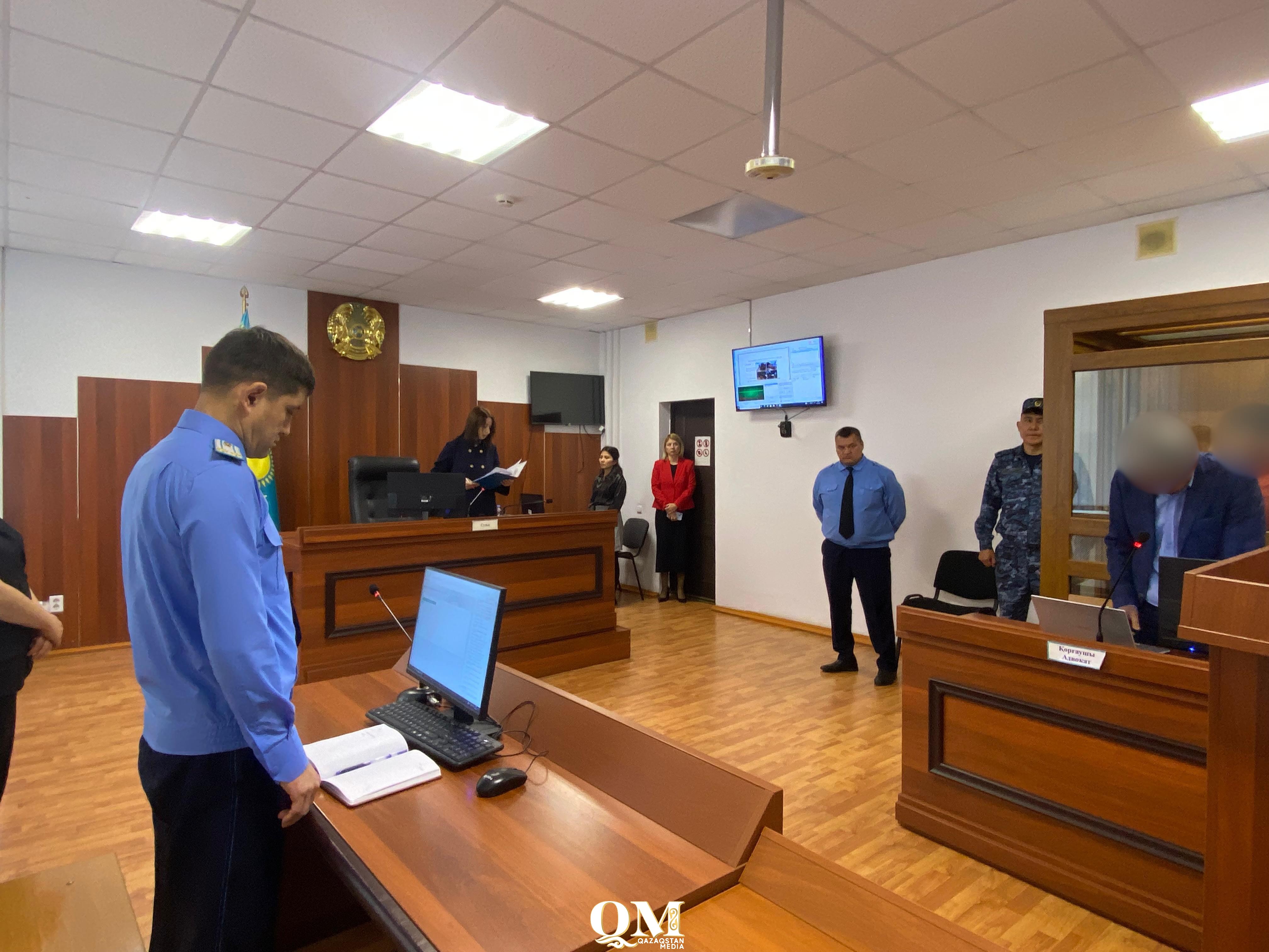 Руководил борьбой с ОПГ и сел по их доносу. Экс-полицейского из СКО суд отправил в колонию