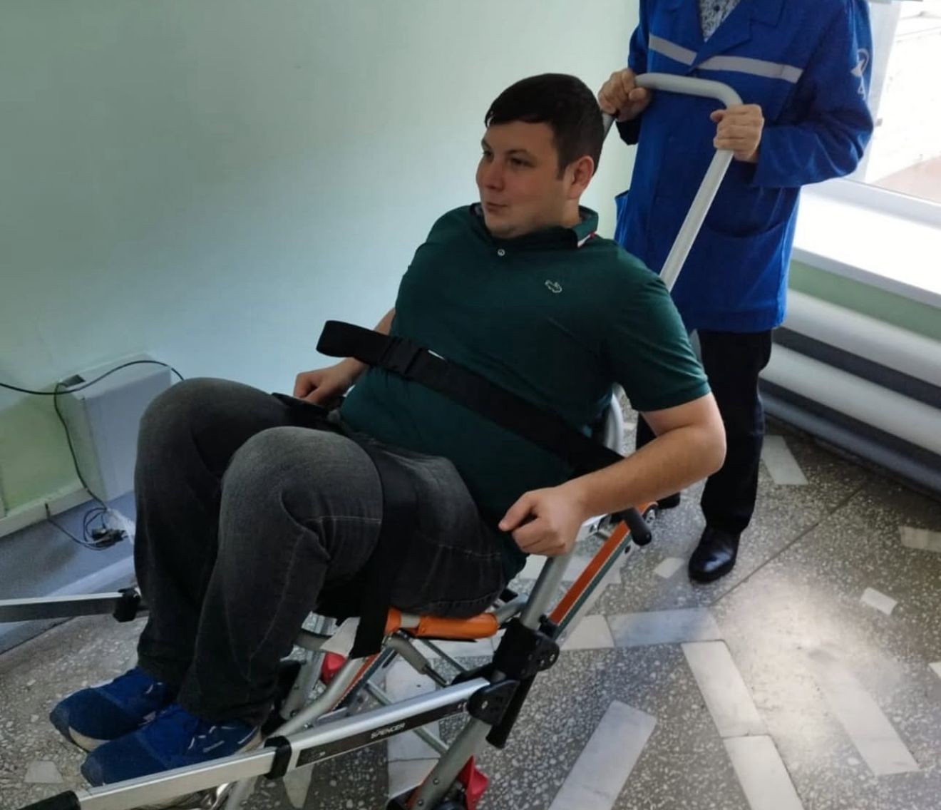 Первые в Казахстане: транспортировочными креслами снабдили все реанимобили Петропавловска