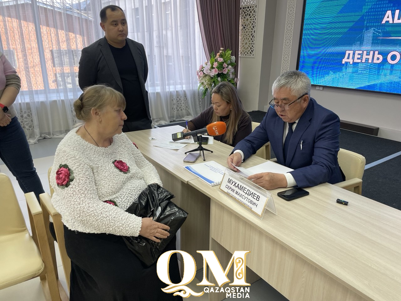 Три года ездят на аварийном лифте жители Петропавловска