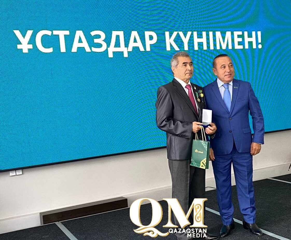 СҚО-ның бірнеше ұстазы «Ауыл» партиясынан марапат алды