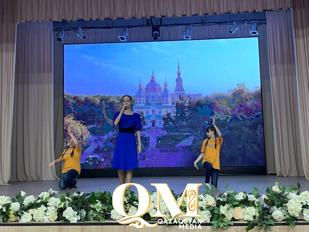 Конкурс патриотической песни прошел в Kozybayev University