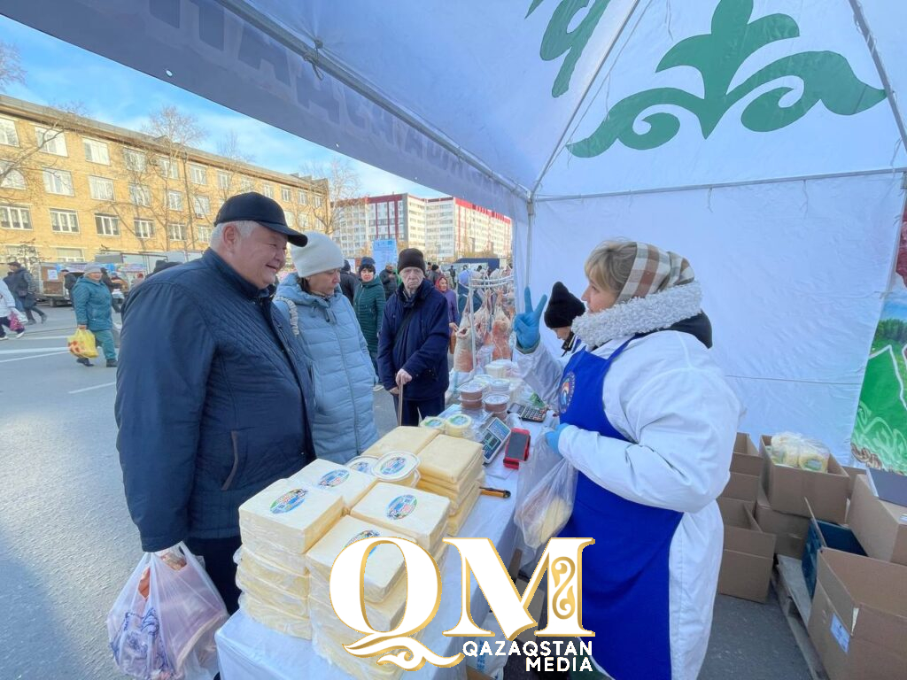 Мед, кумыс и гуси к празднику: больше тысячи тонн продукции привезли сельчане на ярмарку в Петропавловск