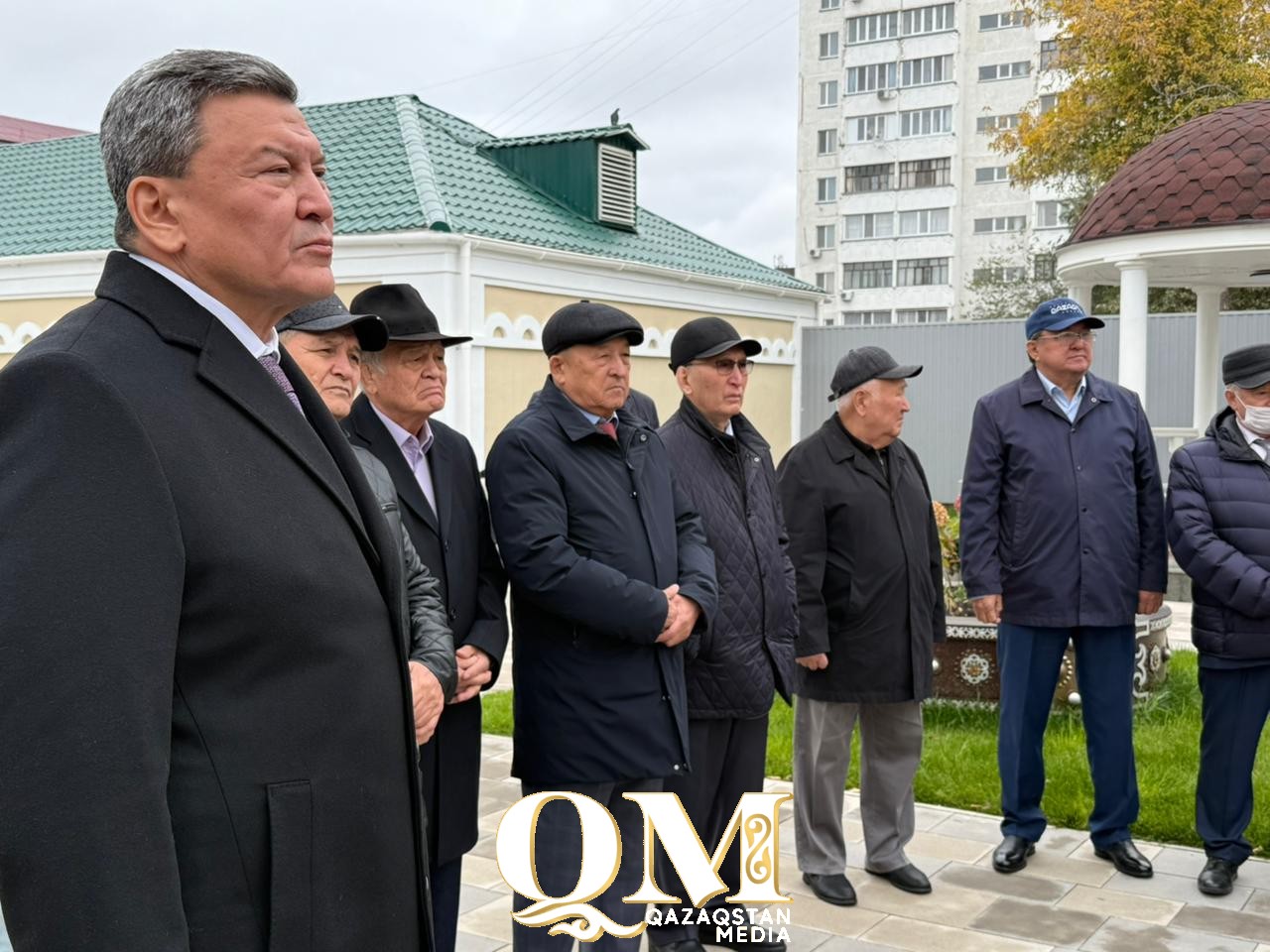 Опыт — наш капитал: ветеранов труда с Днем пожилого человека поздравил аким СКО