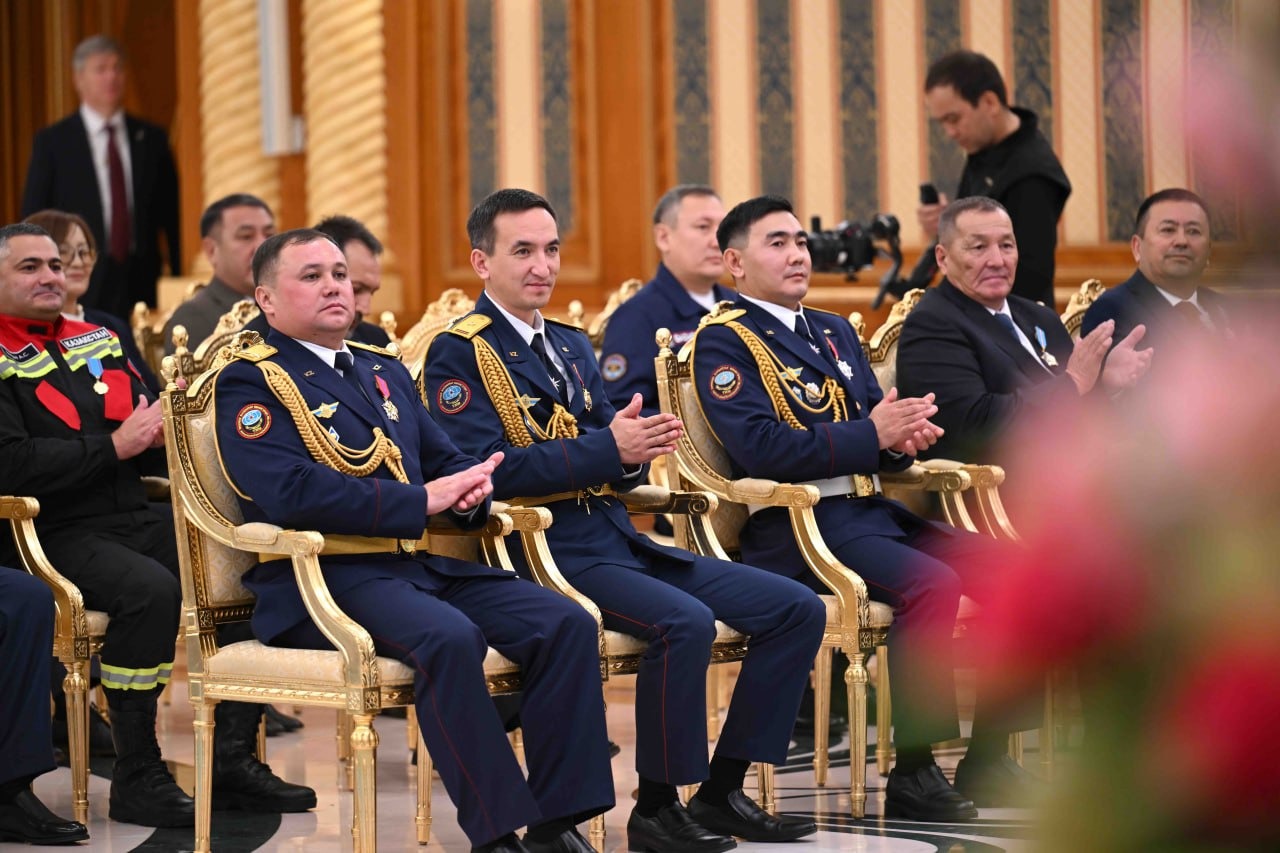 Екі солтүстікқазақстандық құтқарушы президент қолынан марапат алды