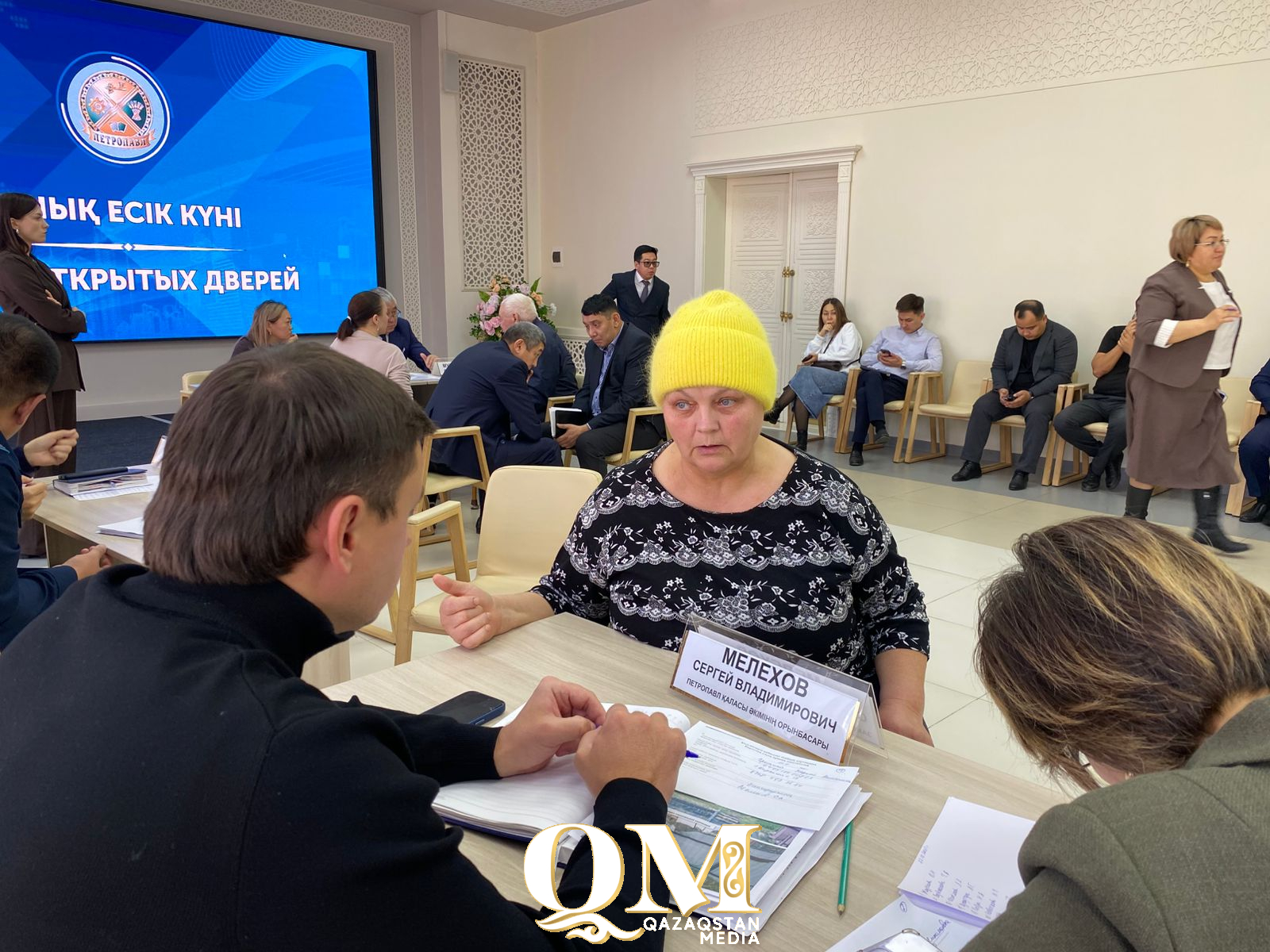 «Спасибо вместо скандала»: жительница Петропавловска удивила всех на приеме у акима