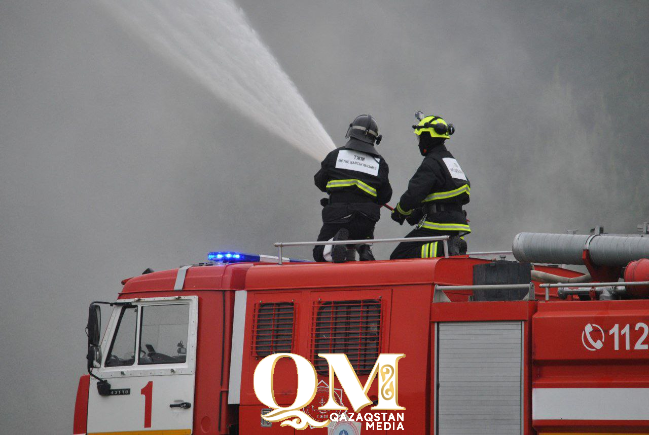 Мужчина, пострадавший при пожаре в Петропавловске, находится в тяжелом состоянии