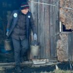 Петропавлдық жастар жалғызілікті зейнеткерге көмектесті