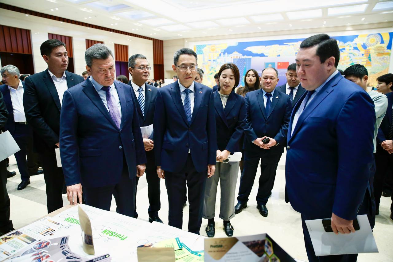 СҚО–Қытай: 100-ден астам кәсіпкер инвестициялық форумда бас қосты