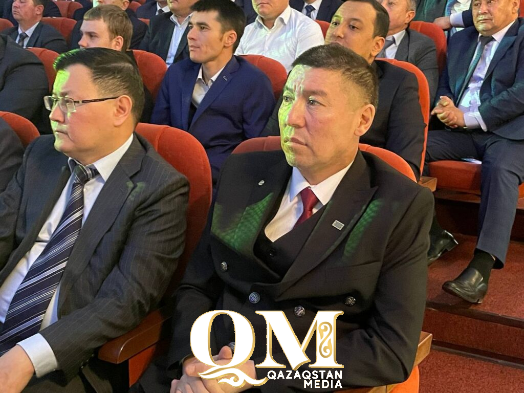 Продолжает династию механизаторов Сакен Капаров из Жамбылского района СКО